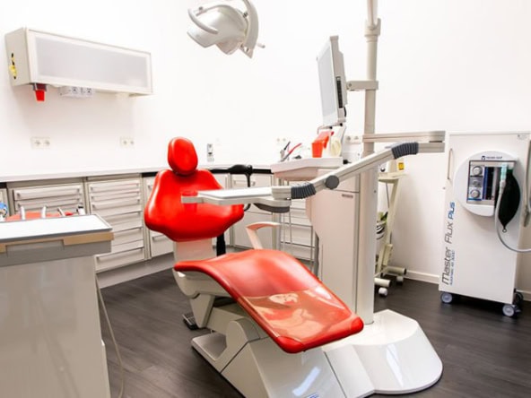 Zahnarztpraxis zu verkaufen 2413 Leipzig - praxisangebote.dental - Zahnmedizinische Praxisbörse