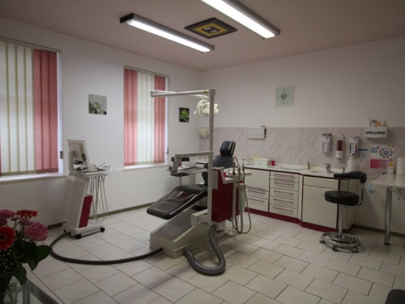 Zahnarztpraxis zu verkaufen 2420 Leipzig - praxisangebote.dental - Zahnmedizinische Praxisbörse