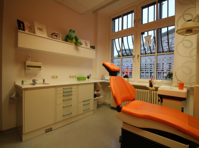 Zahnarztpraxis zu verkaufen 2496 Leipzig - praxisangebote.dental - Zahnmedizinische Praxisbörse